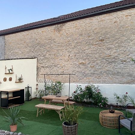 Le Chaumontais Ecolo Et Sa Terrasse Privee Lägenhet Chaumont  Exteriör bild